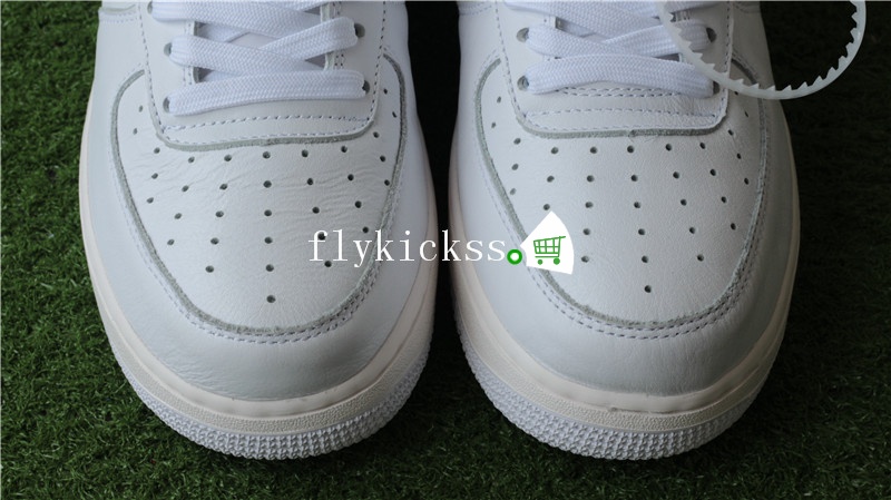 Nike Air Force 1\'07 Off White